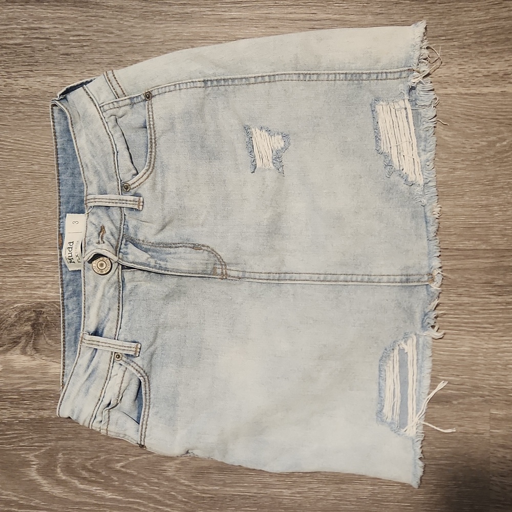 Mudd woman's size 3 flex stretch denim skirt